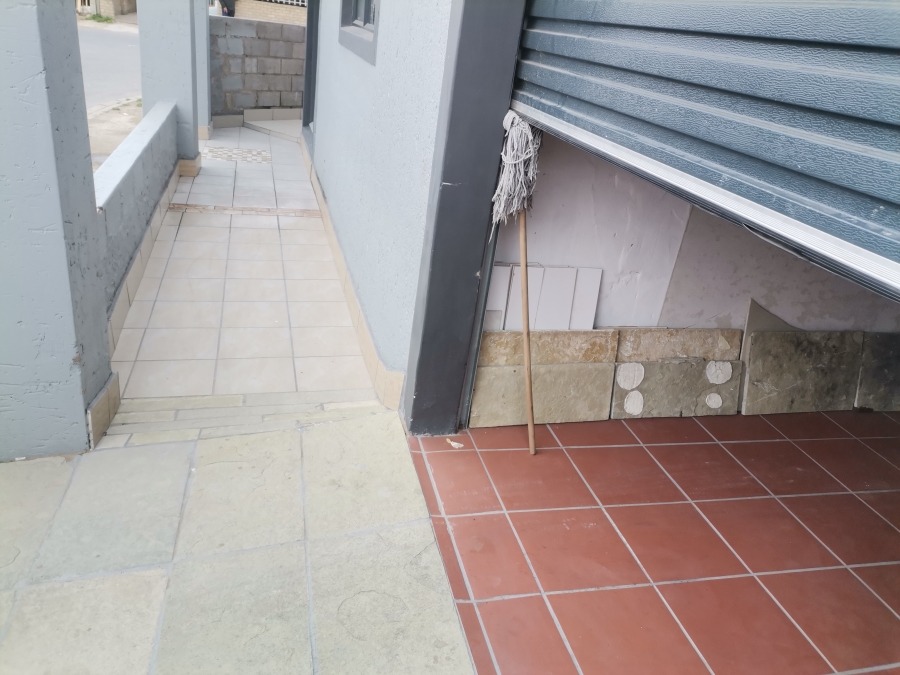 3 Bedroom Property for Sale in Kwanonqaba Western Cape